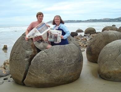 moeraki boulders-sm.jpg